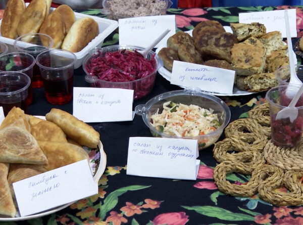 Русские общины представили в Душанбе блюда Великого поста