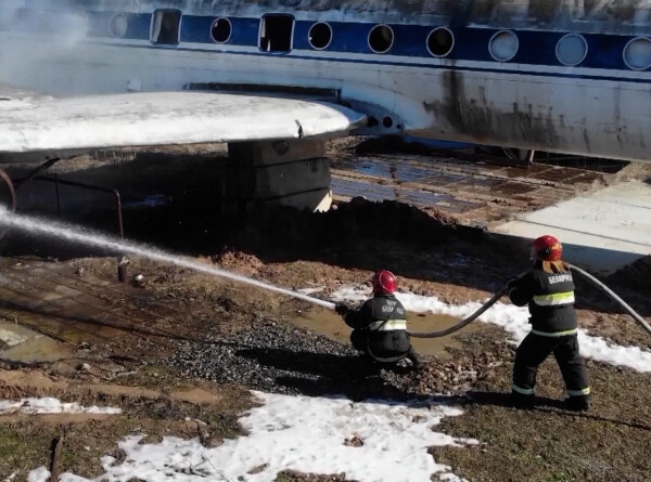 Узбекские спасатели освоили в Беларуси работу при авиапроисшествиях