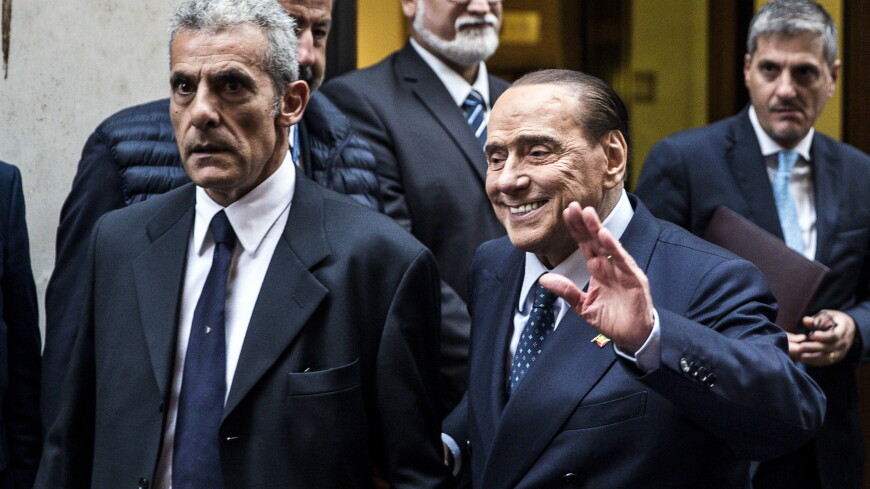 Берлускони выписали из больницы в Милане