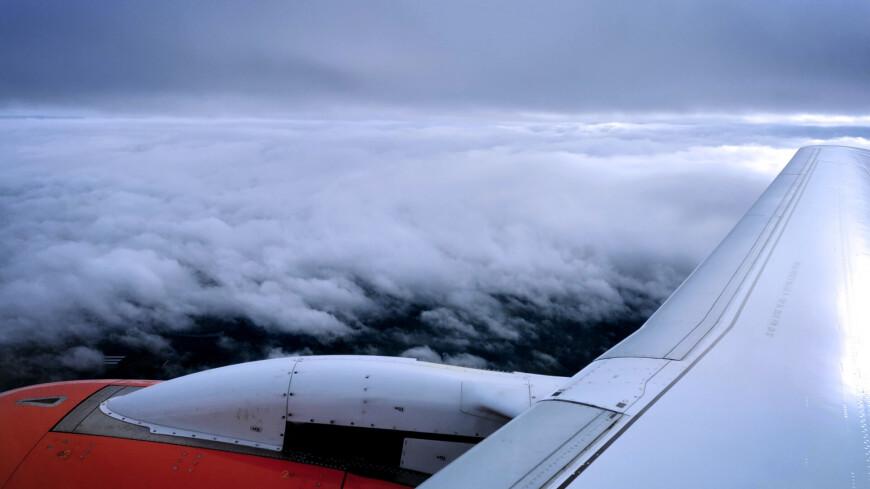 самолет, самолёт, полет, гражданская авиация, крыло самолета, облака