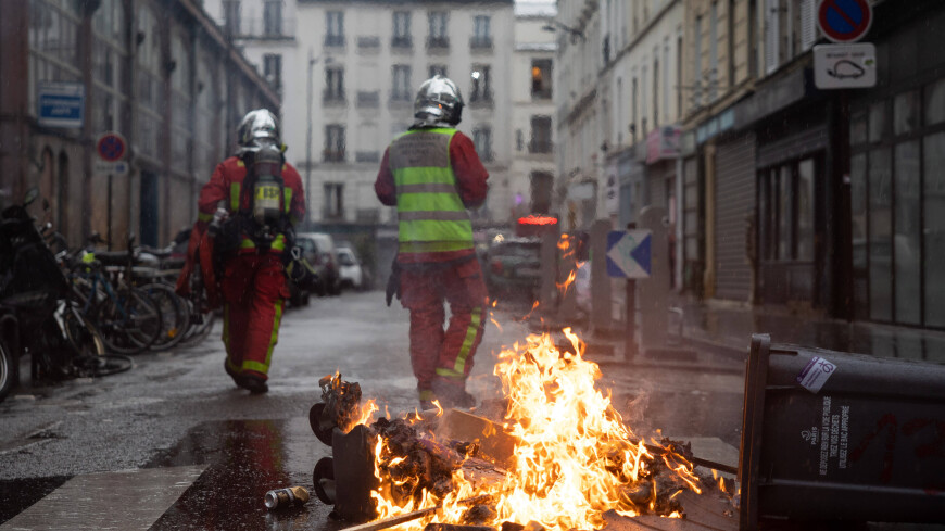 Около шести тысяч тонн мусора скопилось на улицах Парижа из-за забастовки
