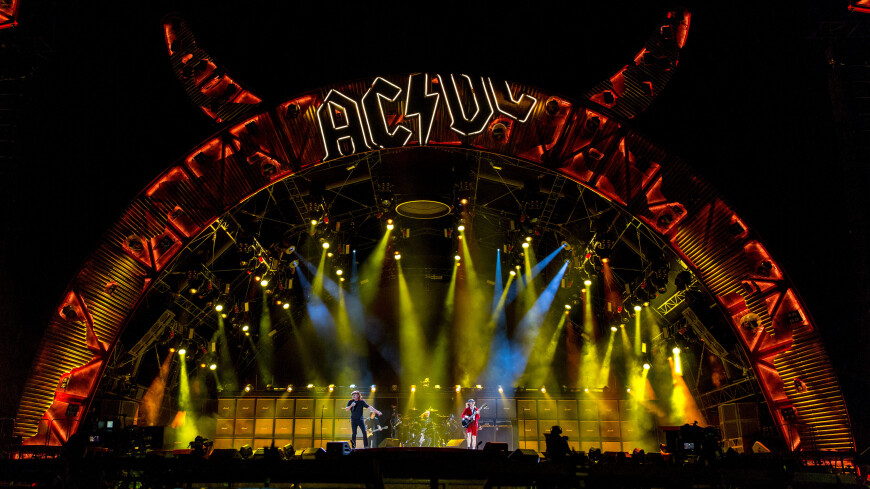 Рок-группа AC/DC впервые с 2016 года вернется на сцену