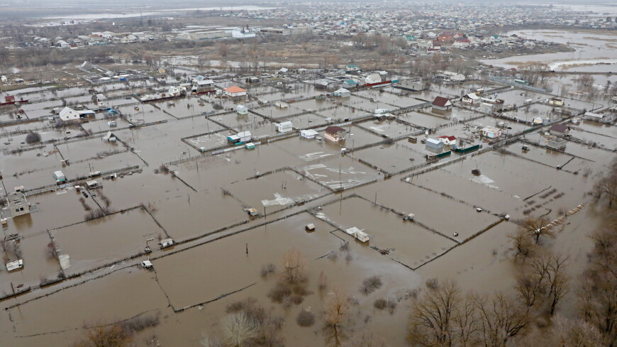 Несколько сел под водой: как в Казахстане борются с весенним паводком?