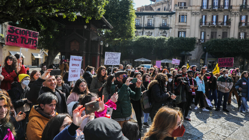 Общенациональная забастовка по случаю Международного женского дня началась в Италии
