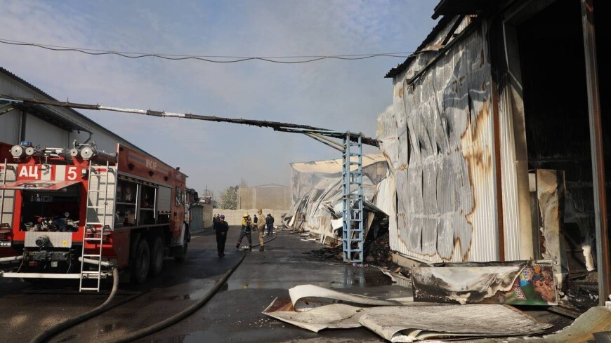 Крупный пожар на заводе в Бишкеке ликвидирован