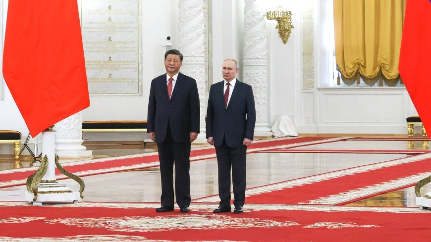 Официальная встреча Владимира Путина и Си Цзиньпина началась в Кремле