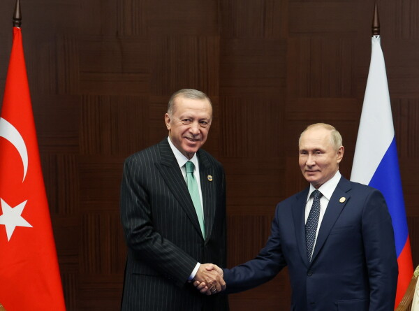 Путин поздравил Эрдогана с переизбранием на пост президента Турции