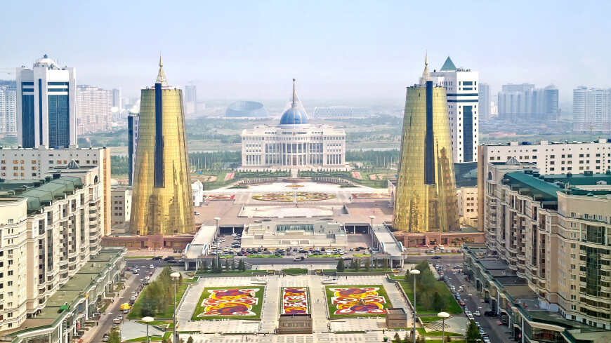 Погода в СНГ: на Казахстан надвигается пыльная буря, в Таджикистан пришла жара