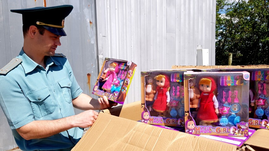 Более 430 контрафактных кукол «Маша и Медведь» изъяли таможенники в Новороссийске