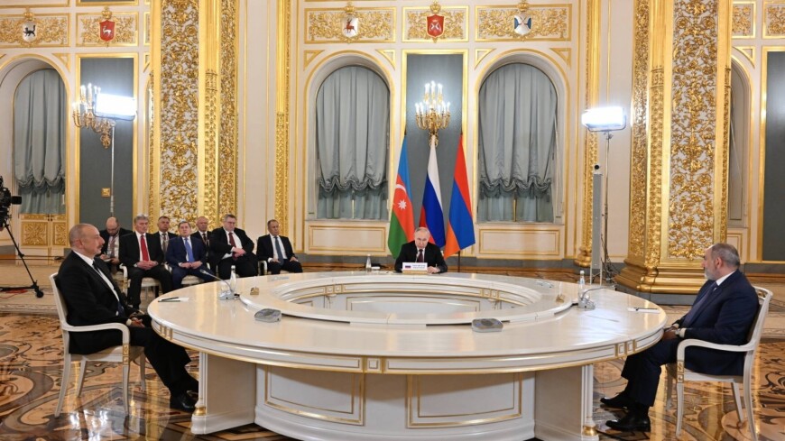 Трехсторонняя встреча лидеров Азербайджана, Армении и России прошла в Кремле
