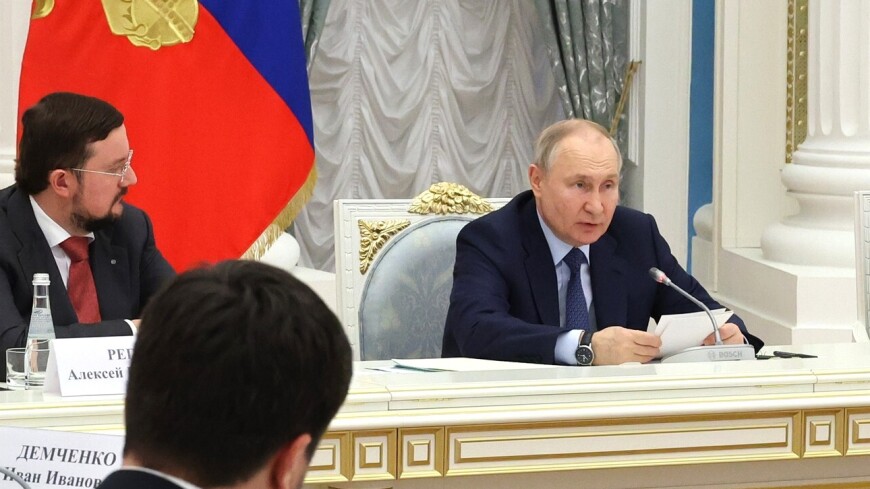 Путин призвал ускорить процесс упрощения регистрации лекарств по правилам ЕАЭС