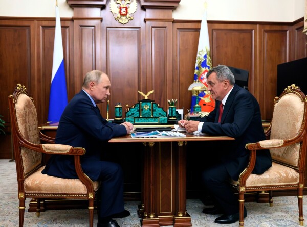 Путин попросил главу Северной Осетии решить проблему детских садов в регионе