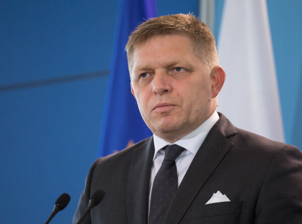 На парламентских выборах в Словакии победила партия экс-премьера Фицо