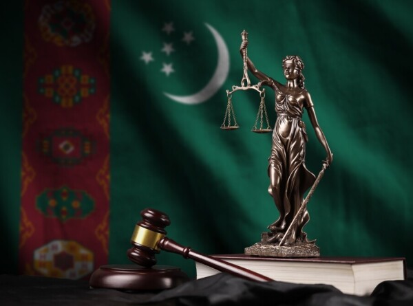 Предельный возраст для судей установили в Туркменистане
