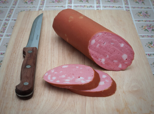 Опасна ли для человека колбаса с африканской чумой свиней, рассказал эксперт