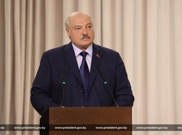 Лукашенко потребовал укрепить дисциплину в животноводстве