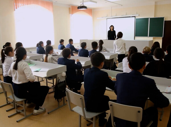 &laquo;Учат в школе!&raquo; Как устроена система образования в Казахстане?