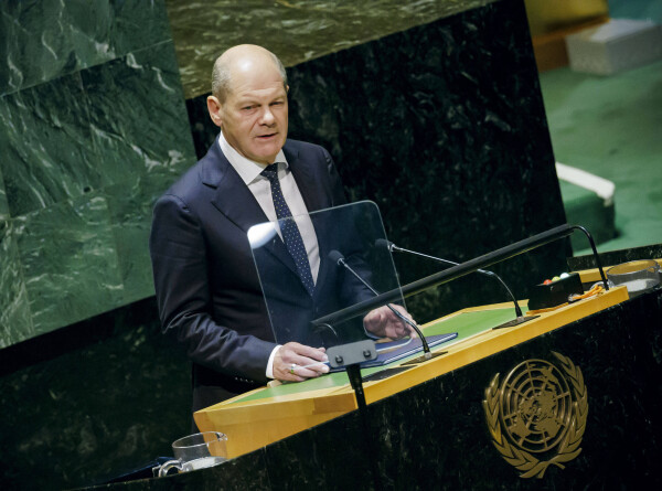Олаф Шольц выступил на Генассамблее ООН перед пустым залом