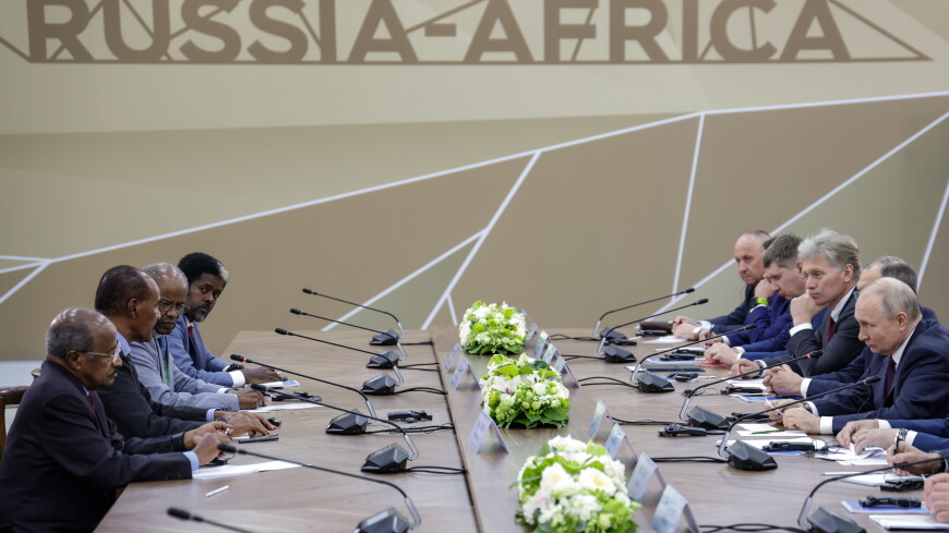 Песков: Россия продолжает работать над развитием отношений со странами Африки