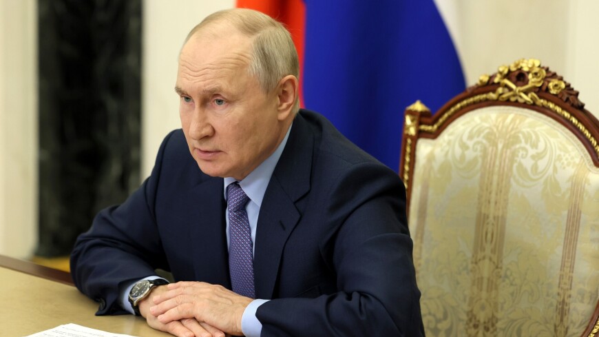 Путин поручил правительству разобраться с ценами на бензин