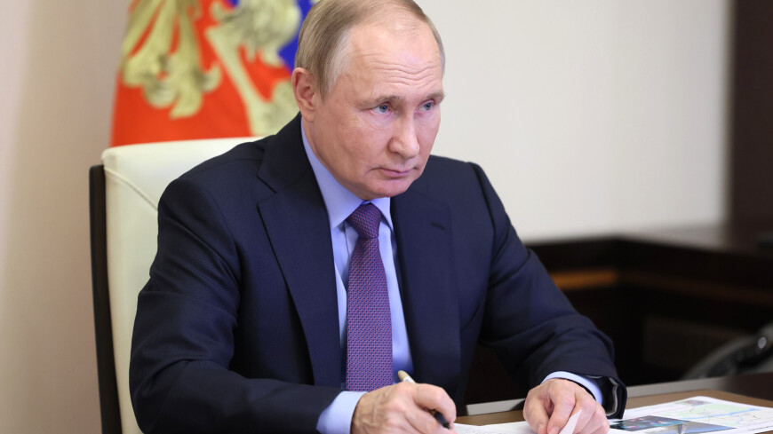 Путин обсудил работу ВЭФ с модераторами ключевых сессий форума