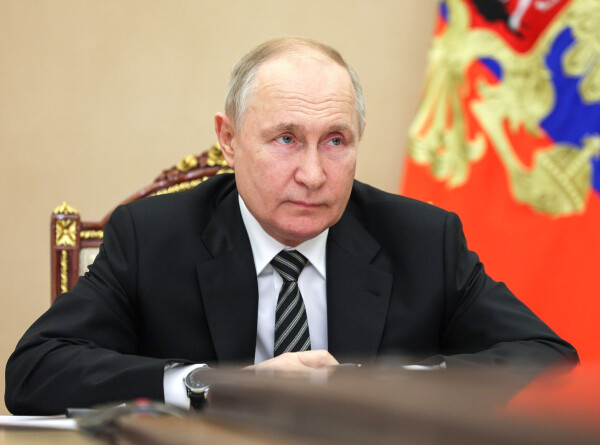 Путин: Правительство запустит модернизированный механизм регуляторной гильотины