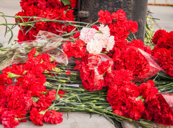 В преддверии Дня Победы делегаты ОДКБ возложили цветы к мемориалу в Дербенте