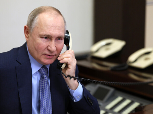 Путин поручил помочь пострадавшей от паводка многодетной семье из Орска