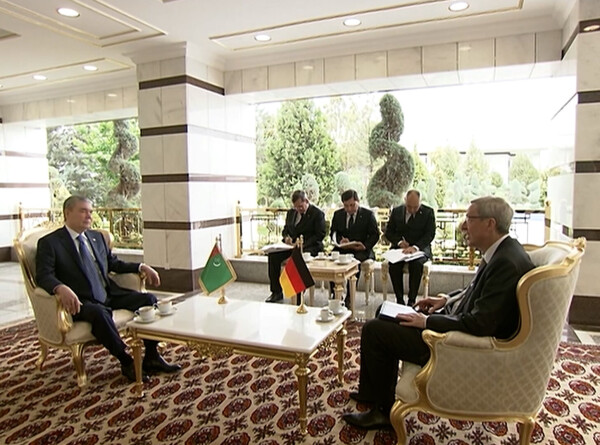 Туркменистан и Германия намерены развивать экономические контакты