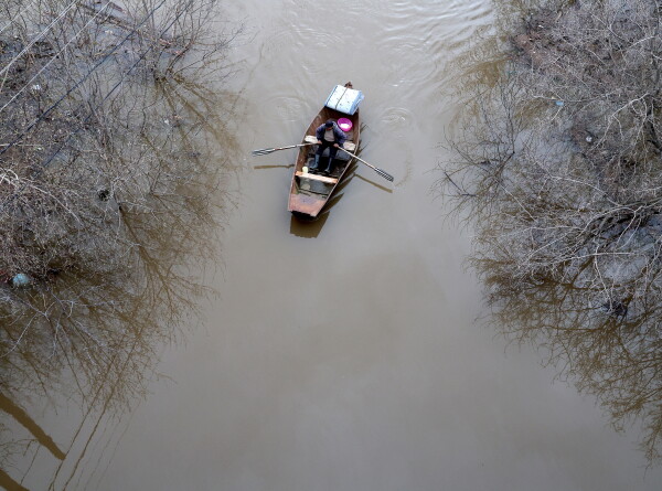Уровень воды в реке Сакмаре в пригороде Оренбурга превысил опасный уровень на 3 см