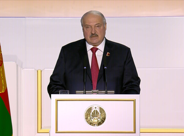 Лукашенко рассказал о доходах белорусов