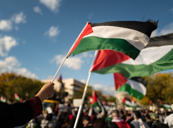 Палестина намерена пересмотреть свои отношения с США