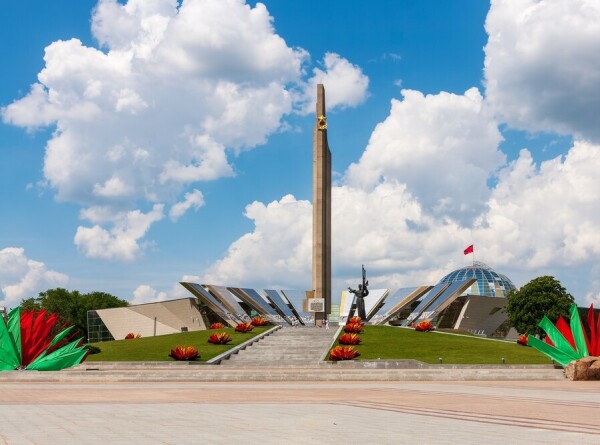 Монументу Победы в Минске – 70: история обелиска и его создателей