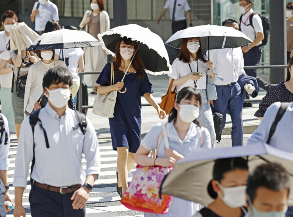 С тепловым ударом госпитализированы более 100 жителей Токио