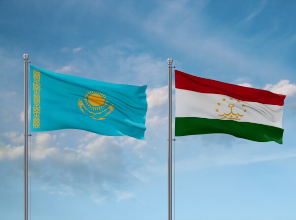 Таджикистан и Казахстан обсудили экономическое сотрудничество