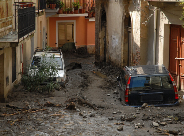 Проливные дожди вызвали наводнение на севере Италии