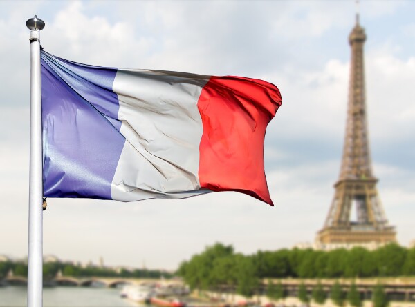Второй тур парламентских выборов станет решающим для Франции