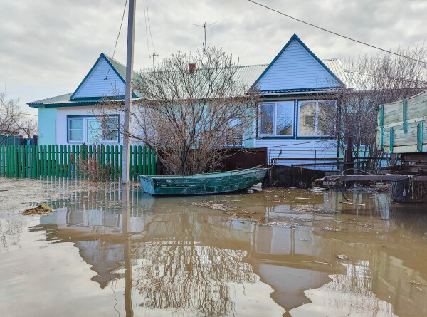 Правительство России выделило 4,8 млрд руб. пострадавшим от паводка в Оренбуржье