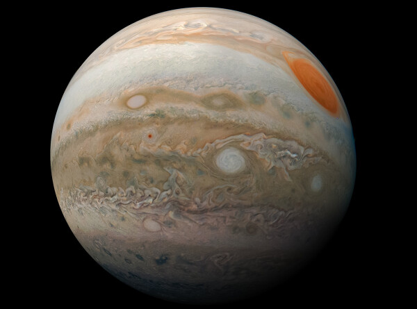 В атмосфере Юпитера выявили необычные структуры