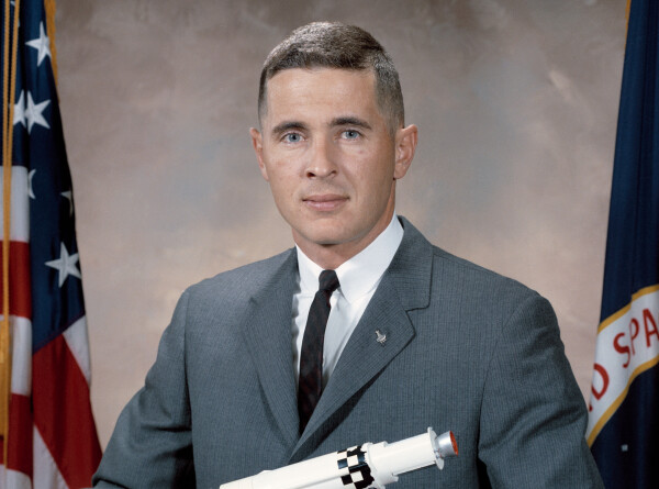 Астронавт Уильям Андерс погиб в авиакатастрофе в США