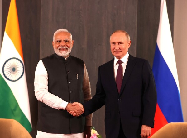 Путин поздравил Моди с успехом народной партии на парламентских выборах