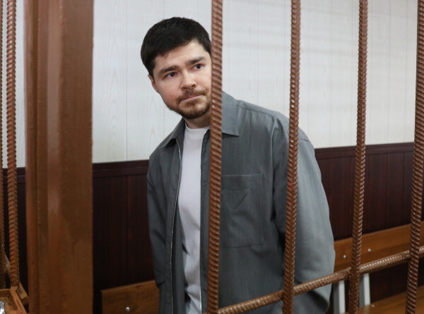 Суд продлил арест блогеру Шабутдинову до середины августа