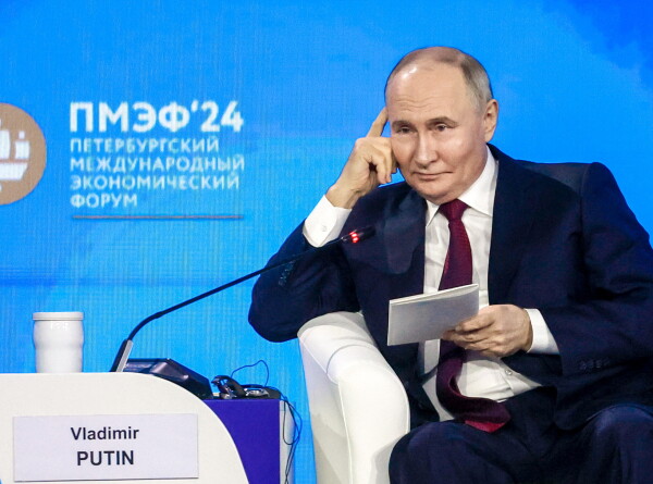 «Петуха отправим в суп»: Путин пошутил в ответ на вопрос про работу правительства
