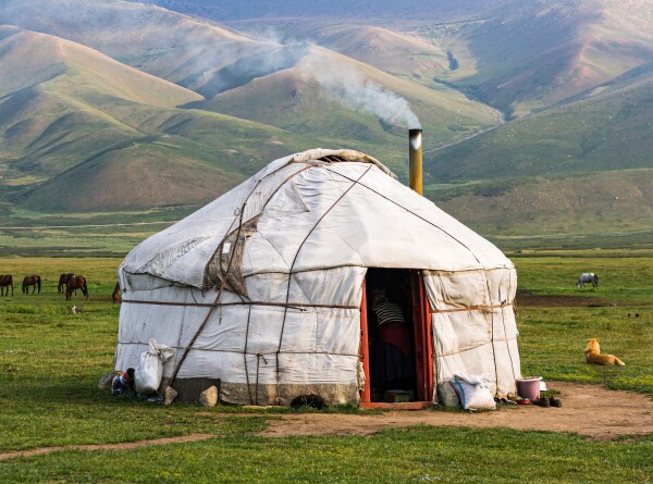 Новые устройства для изготовления юрты придумали в Кыргызстане