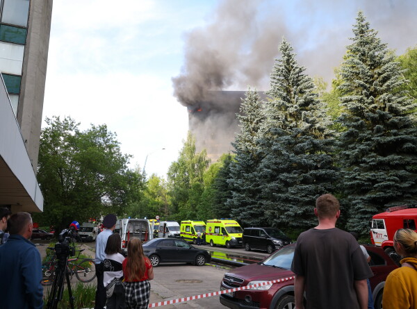 Четырех погибших обнаружили в сгоревшем здании бывшего НИИ во Фрязине