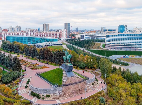 Современный, комфортный и зеленый город: Уфа отмечает 450-летие