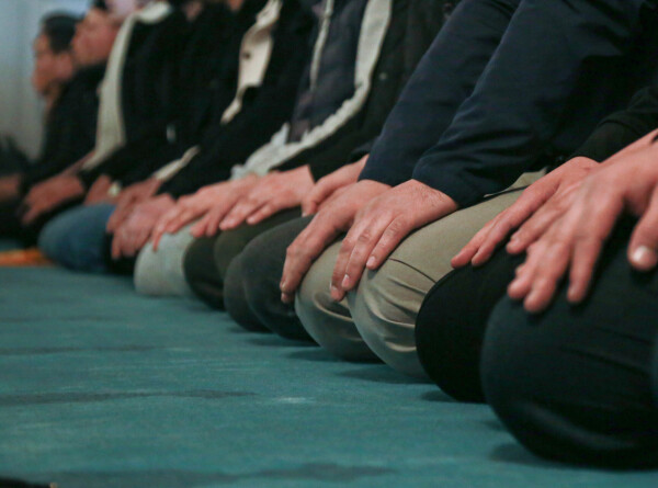Курбан-байрам на Играх БРИКС: около 100 атлетов совершили намаз в мечети Казани