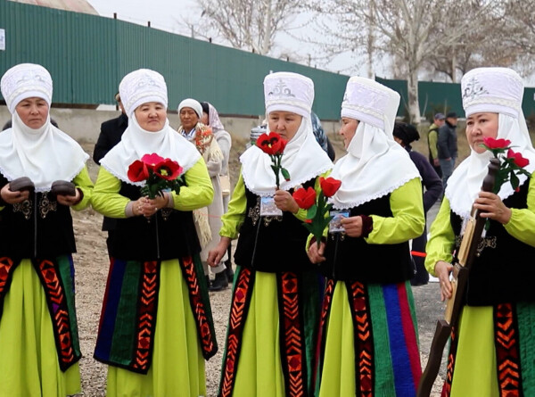 Посетить Ошский рынок и совершить конную прогулку: пять причин посетить Бишкек весной