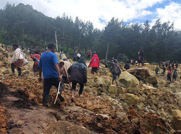 Свыше 670 человек могли стать жертвами оползня в Папуа- Новой Гвинее