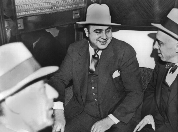 Револьвер Аль Капоне выставят на аукцион за рекордные $3 млн